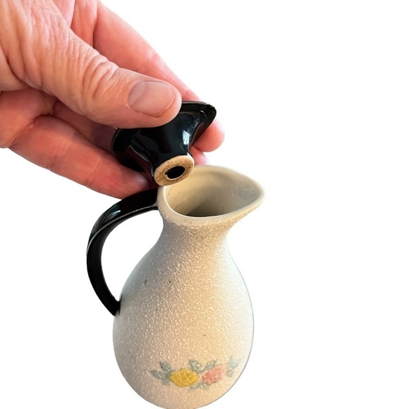 MCM Textured Pottery Oil Vinegar Cruets Rooster Florals - Picture 8 of 10